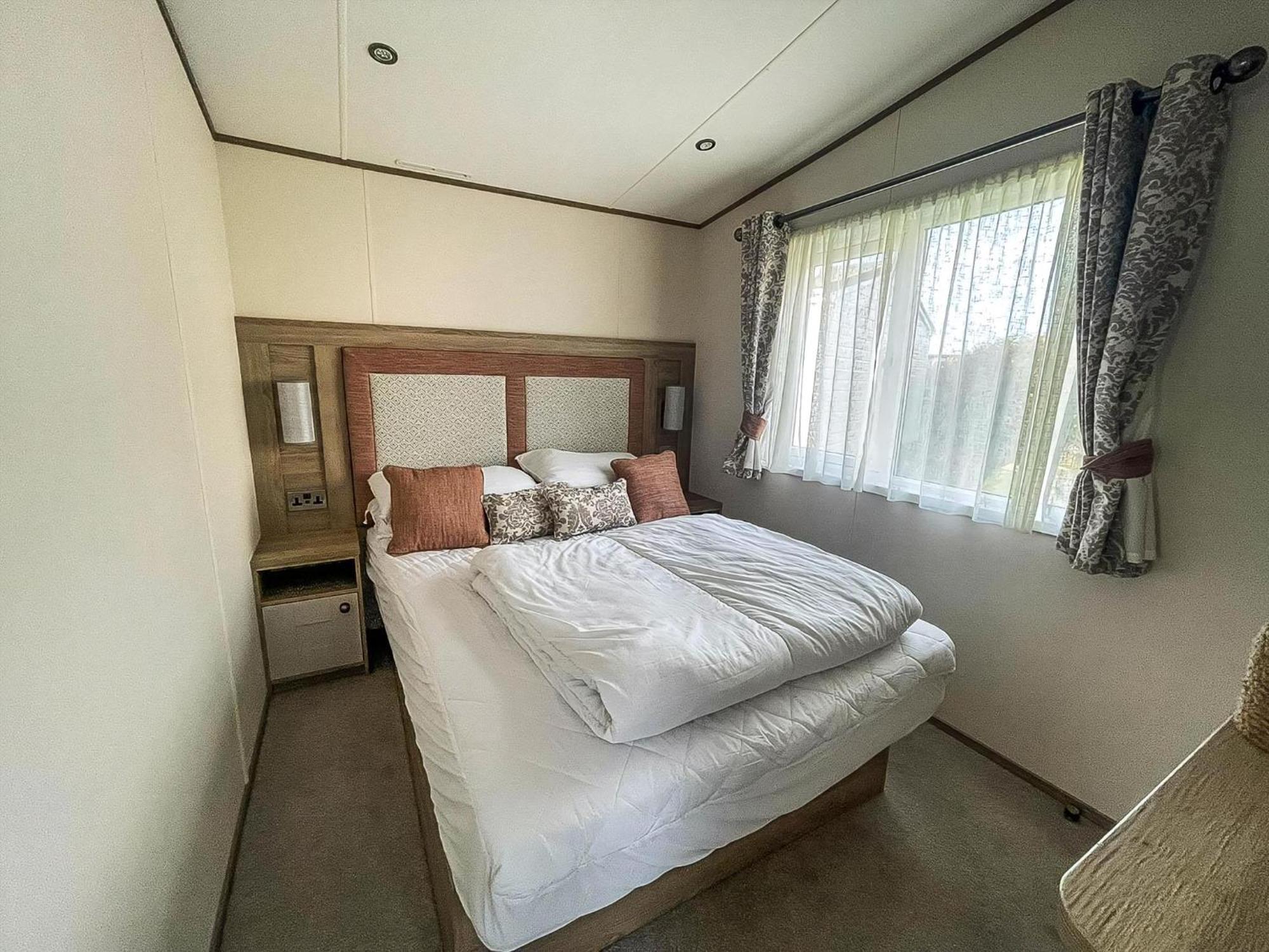 Stunning 8 Berth Caravan With Decking At Kessingland Beach Ref 90017D Benacre 外观 照片