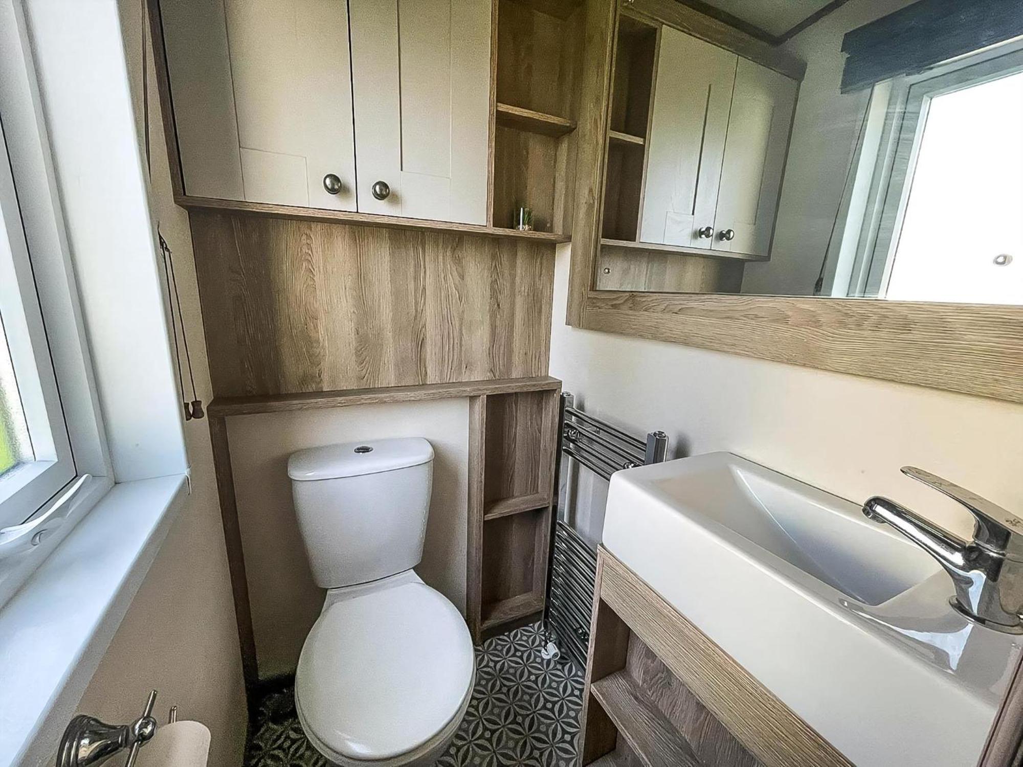 Stunning 8 Berth Caravan With Decking At Kessingland Beach Ref 90017D Benacre 外观 照片