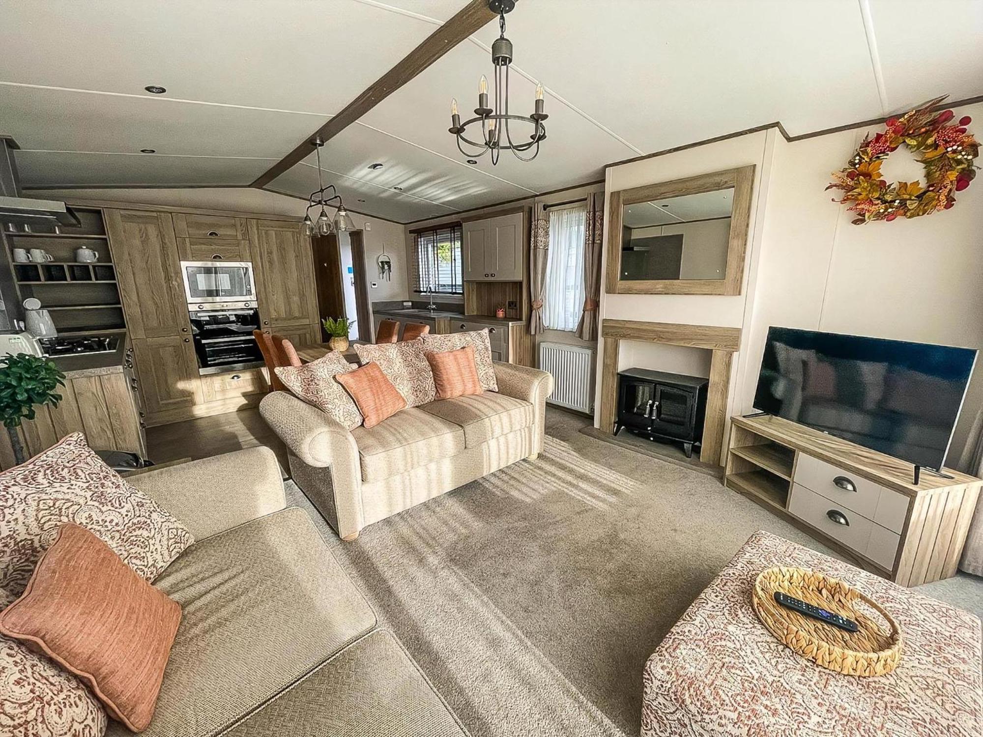 Stunning 8 Berth Caravan With Decking At Kessingland Beach Ref 90017D Benacre 外观 照片