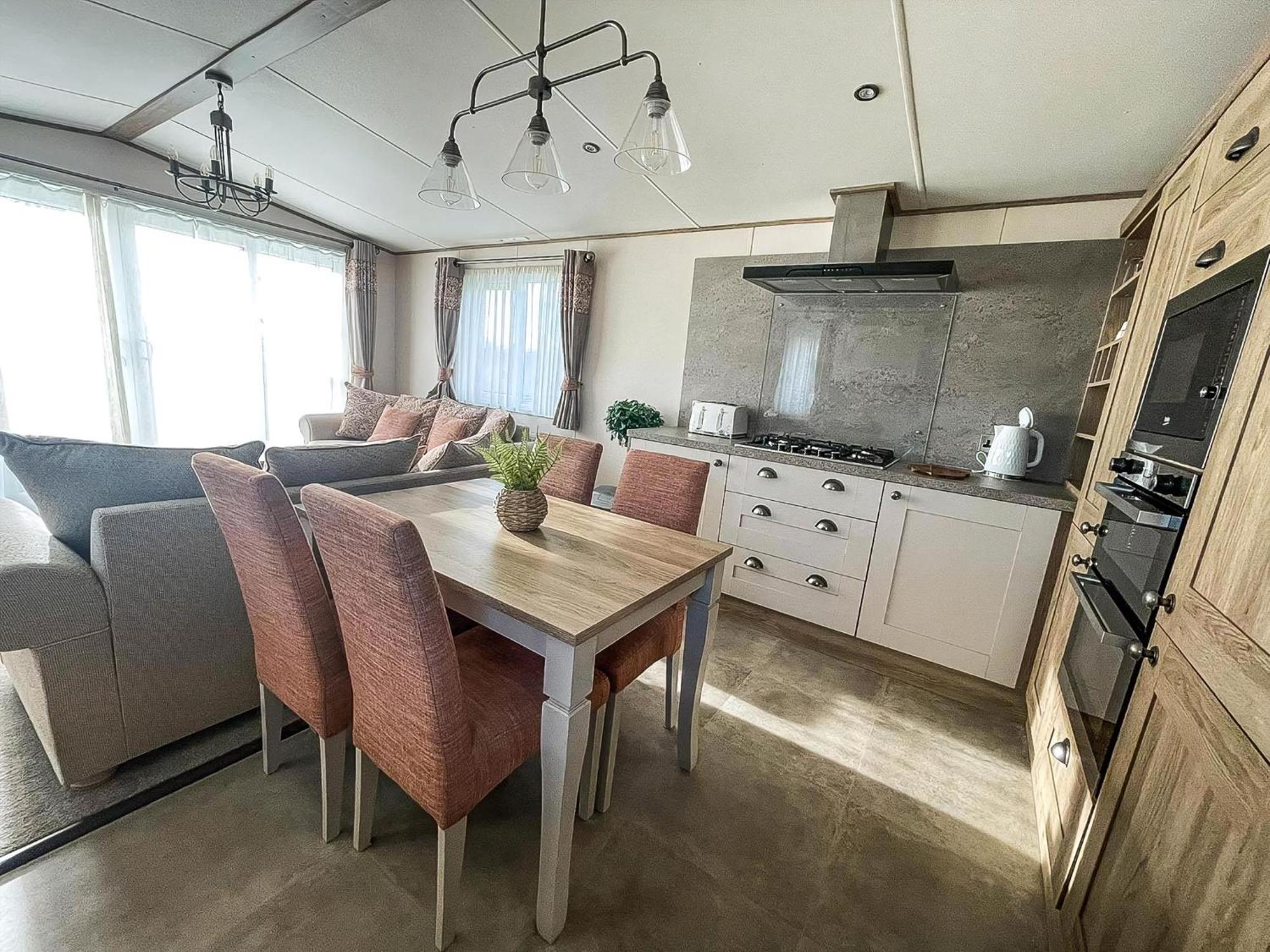 Stunning 8 Berth Caravan With Decking At Kessingland Beach Ref 90017D Benacre 外观 照片